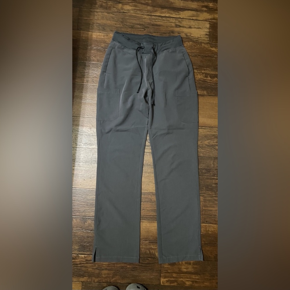 Mandala gray scrub pant small tall